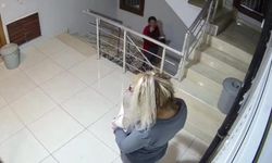 Sigara İçerek Girdiler, Ayakkabıları Çalıp Çıktılar