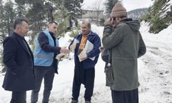 Feke’de Soğuk Havaya Sıcak Dokunuş: Belediyeden Kavurma İkramı