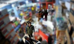 Market Ortasında Kardeş Kavgası: Raflar Yerle Bir Oldu