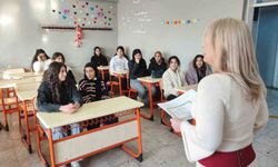 TSK’ya Bağış Yaptı, Hastaneye Kapatıldı: Öğretmen Sağlam Raporuyla Okuluna Döndü