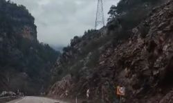 4 Öğretmenin Hayatını Kaybettiği Bölgede Yine Kaya Düştü