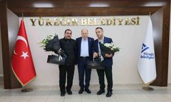 Başkan Demirçalı’dan Personellere Özel Teşekkür ve Çiçek Takdimi