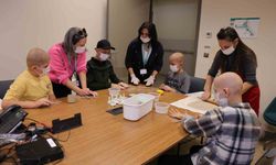 Hastane Odasında Umut: Adana’da Tedavi Gören Çocuklar Atölyelerde Hayata Tutunuyor