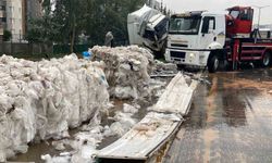 TAG Otoyolu’nda Dehşet! Naylon Yüklü Tır Yolu Kapladı