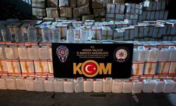 Sahte içkinin piyasaya sürüldüğü depoya baskın: 21 bin litre sahte içki ele geçirildi