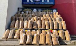 Adana’da Dev Operasyon: Araçlardan Tonlarca Kaçak Tütün Çıktı