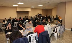 ÇÜ’de Dev İftar: Öğrenciler, Mezunlar ve Akademisyenler Aynı Masada