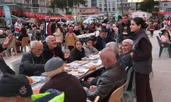 Ceyhan’da Binler Ramazan Sofrasında Buluştu! İşte O Muhteşem Kareler