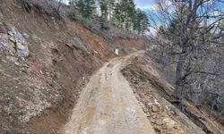 Feke’de Zorlu Mücadele! Heyelan ve Kar Ekipleri Durduramadı