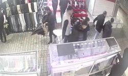 Fiyat sorma bahanesiyle girdi cep telefonu çaldı: 'Hoşuma gitti' savunması yaptı
