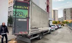 Adana’da Dev Operasyon! Kamyonetten 4,5 Milyon Kaçak Makaron Çıktı