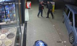 Adana’da Sokak Ortasında Kardeş Kavgası Kamerada