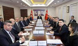Vali Yavuz, Vali Yardımcıları ve Kaymakamlarla İlçeleri Gündemine Aldı