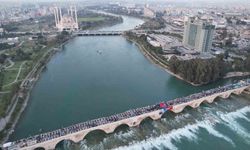 Taşköprü’de Görülmemiş İftar! Yüzlerce Kişi Aynı Anda Oruç Açtı