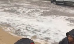 Adana’da Gökyüzü Boşaldı! Sokaklar Nehre Döndü