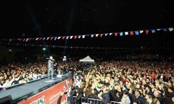 Yağmur Engel Olamadı! Haluk Levent Adana’yı Coşturdu