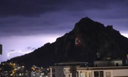 Kozan’da Geceyi Gündüze Çeviren Şimşekler!