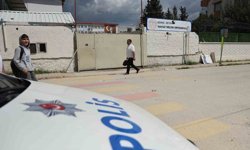 Okul Çıkışında Silah Sesleri! Adana’da Öğrenciler Panikle Sokağa Döküldü