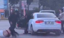 Saçından Tutup Araçtan İndirdiler!