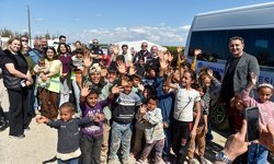 Seyhan Belediyesi Sahaya İndi! Çadır Kentte Dikkat Çeken Destek