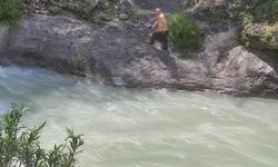 Adana’da Korku Dolu Anlar! Çaya Giren Genç Bir Anda Gözden Kayboldu
