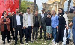 Nihal Ağca Anavarza’da Gençlerle Coştu: 19 Mayıs’ta Birlik Mesajı Verdi
