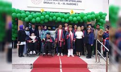 Özel Öğrencilerden Anlamlı Kutlama