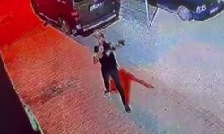 Adana’da Film Gibi Saldırı! Silah Tutukluk Yapınca Panikledi