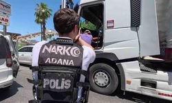 Adana'da Dev Uyuşturucu Operasyonu! Tırdan 1 Milyon 800 Bin Hap Çıktı
