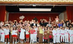 Miniklerin Kep Coşkusu! Yüreğir’de Mezuniyet Töreni Duygulandırdı