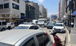 Adana'da Çift Sıra Park Çilesi!