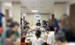 Çukurova Üniversitesi Öğrencilerinden Yürek Isıtan Teknoloji Atölyesi