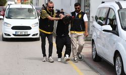 Kıskanıp Cinnet Geçirmiş!