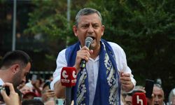 Özgür Özel’den Adana’da Gündem Yaratacak Çıkış: "Yeni Bir Yol Açacağız"