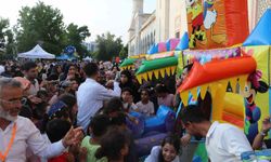 Sabancı Merkez Camii Avlusunda Renkli Buluşma!