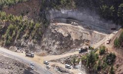 Adana’da 4 İlçeyi Heyecanlandıran Dev Proje Başladı! İlk Kazma Vuruldu