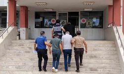 Adana’da Şüpheli Araç Durduruldu, İçinden Binlerce Uyuşturucu Hap Çıktı