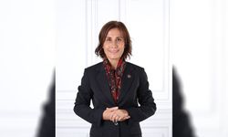Oya Tekin’den 30 Ağustos Mesajı: “Hürriyet Bizim En Vazgeçilmez Karakterimizdir”