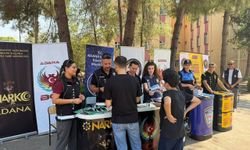 Adana’da Üniversite Öğrencilerine Polis Sürprizi!