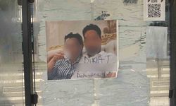 Adana’da Otobüs Durağında Görenleri Şaşırtan Fotoğraf!