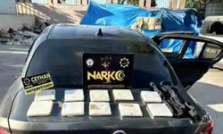 Adana’da Narkotik Operasyonu: İki Araçtan 2 Kilo Metamfetamin Çıktı