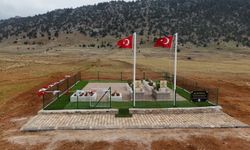 Adana’da İki Şehit Kardeşin Asırlık Mezarları Şehitliğe Dönüştürüldü