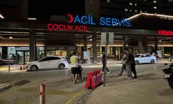 Kızının Şikâyetini Öğrendi, Hastaneyi Savaş Alanına Çevirdi!