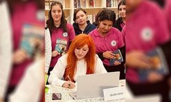 Köklerinin İçinden Özgürleşen Şair