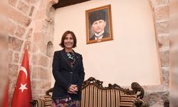 Oya Tekin’den 29 Ekim Mesajı: “Cumhuriyet Yolundan Bir Adım Bile Sapmayacağız”