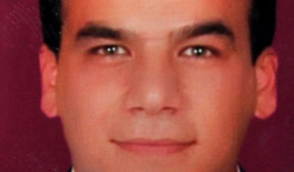 Başını taşla ezip, boğazını kestiler