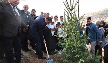 Deprem Şehitlerinin İsmi Hatıra Ormanında Yaşatılacak