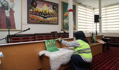 Yüreğir Belediyesi İbadethaneleri Pırıl Pırıl Temizliyor