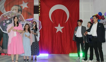 Fekeli Lise Öğrencilerinden İngilizce Festivali