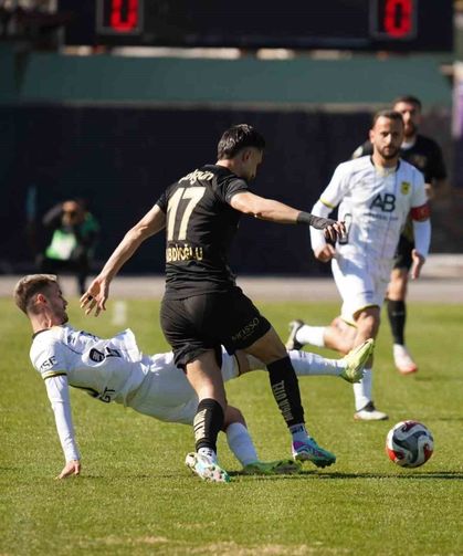 Adana 01 FK Uzatmalarda Yıkıldı!